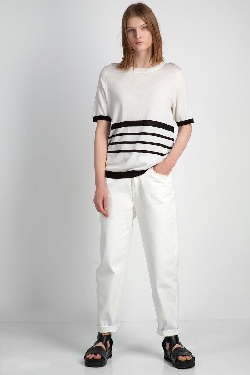 Женский дизайнерский трикотаж со скидками в интернет-дискаунтере VASSA&Co