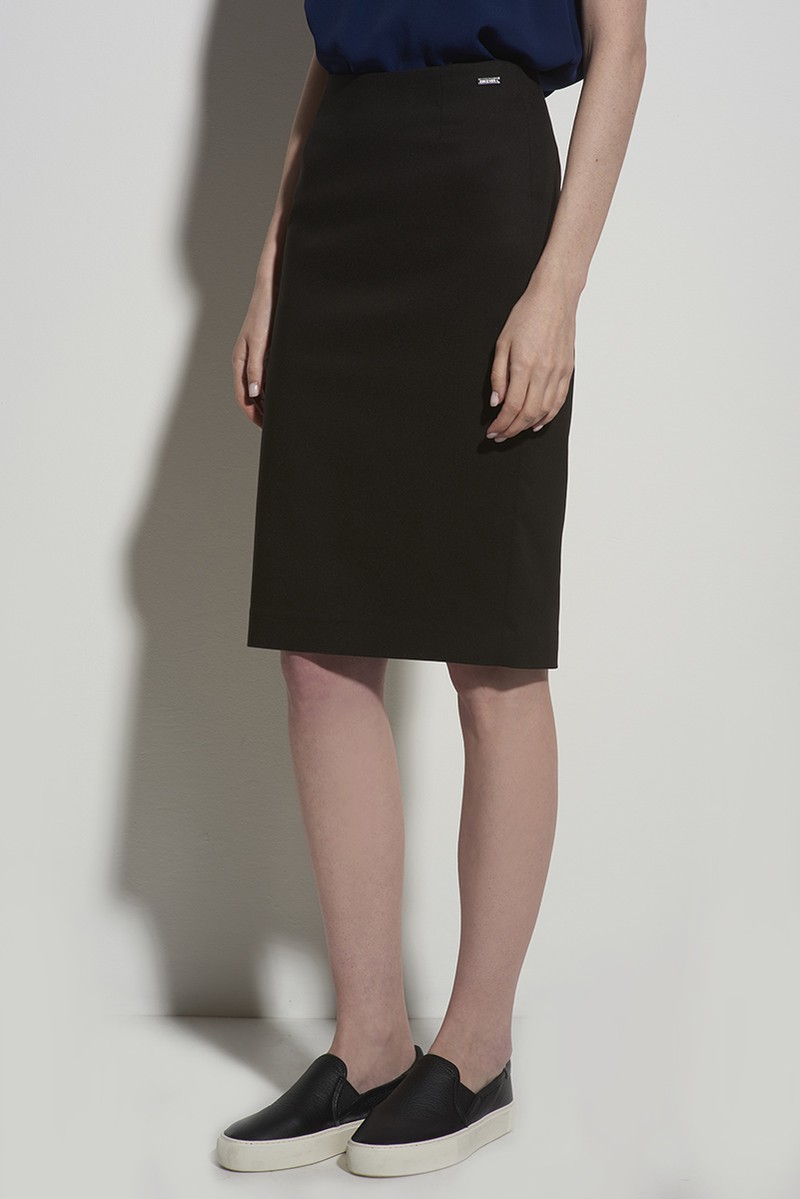 Классическая юбка черного цвета с молнией Женский ЮБКА ЖЕНСКАЯ VASSA CODE Черный 2