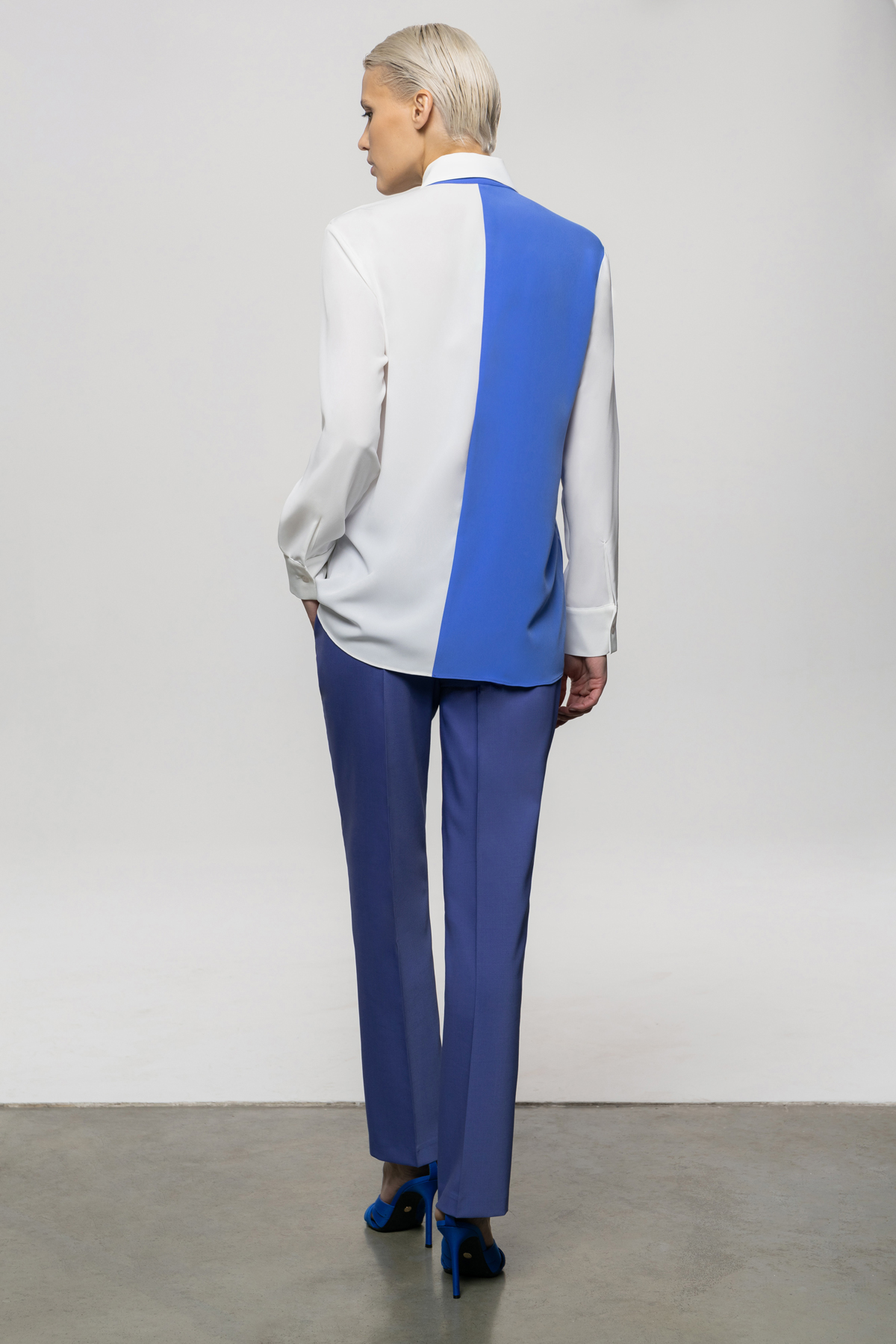 Двухцветная блузка из струящейся ткани, купить в интернет-магазине Vassa\u0026CoV236583N-1883C631